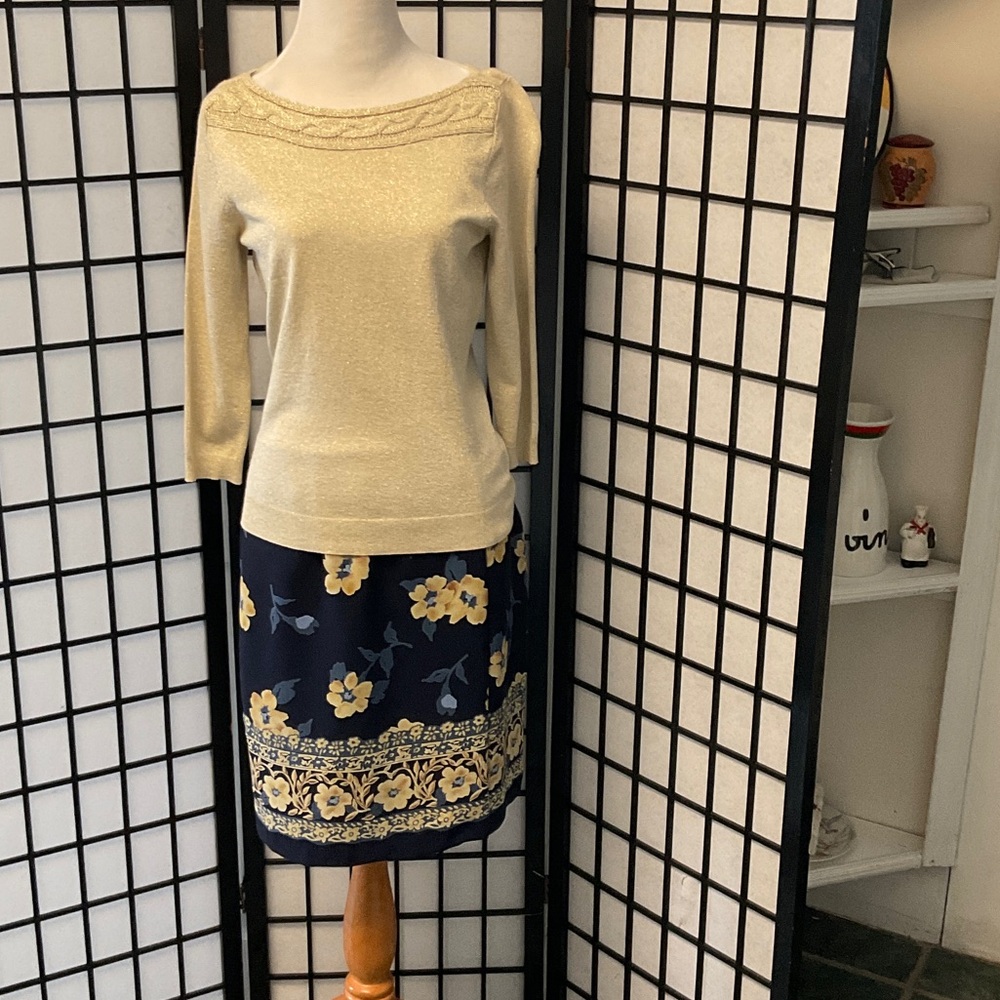 Navy skirt and cream top outfit